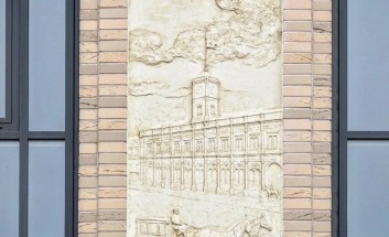 рельефы на Лиговском проспекте